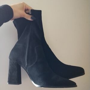 High heeled boots